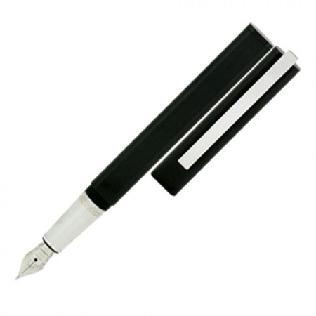 Black-Matte-Fountain-Medium-Nib-MV32320